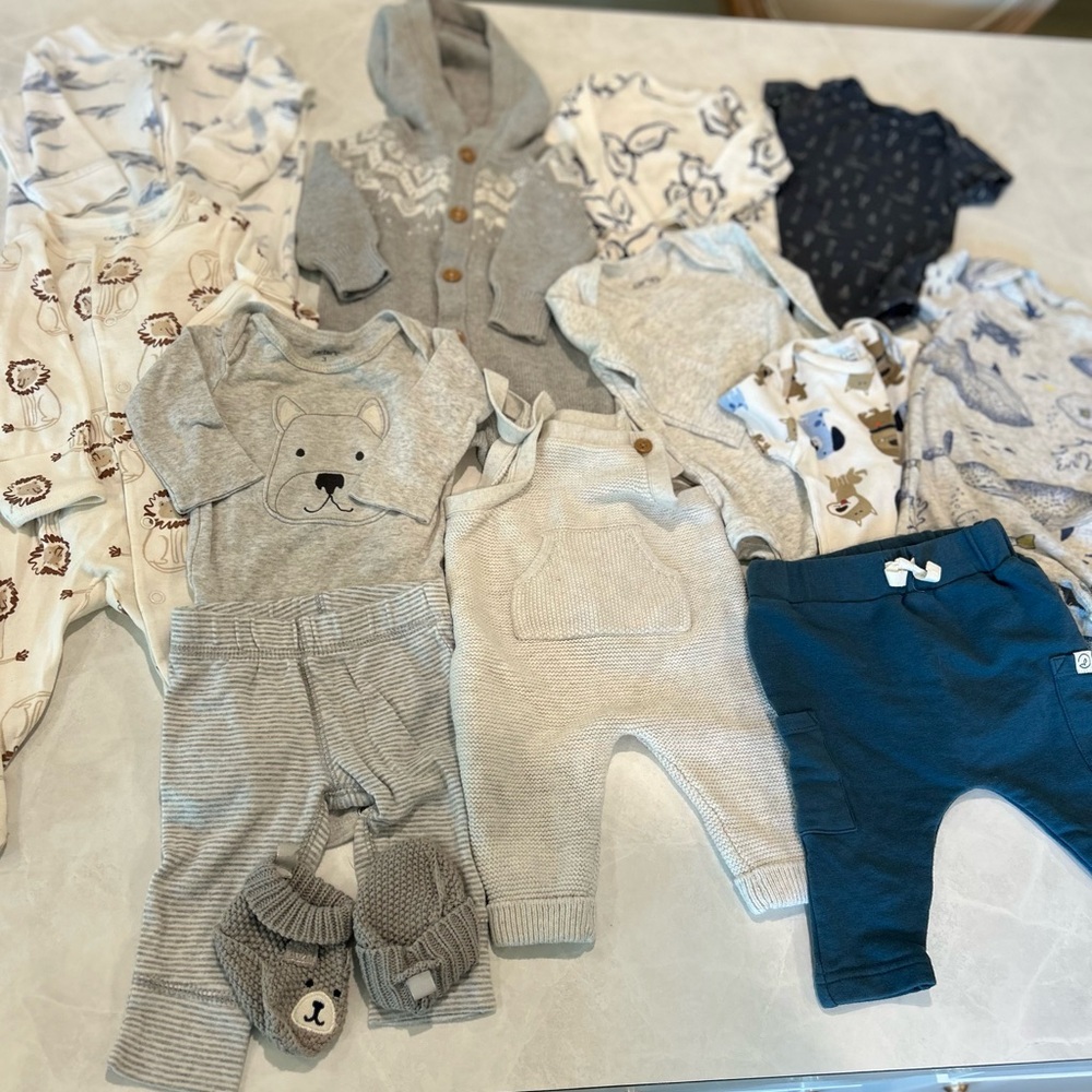 Carter’s Bundle 14 pieces – Size 0–3 Months – Rompers, Pajamas, Sweaters & More!